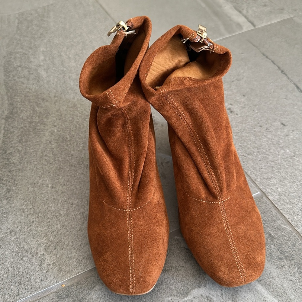 So Me brown booties size 6